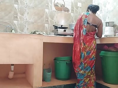 Desi indian Cheating maid Fucked By house guv In Kitchen
